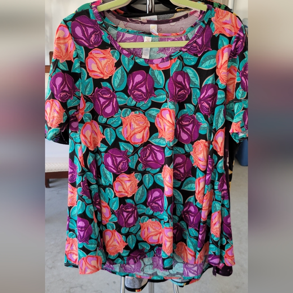 Lularoe Perfect T Size S